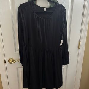 Old Navy black shift dress